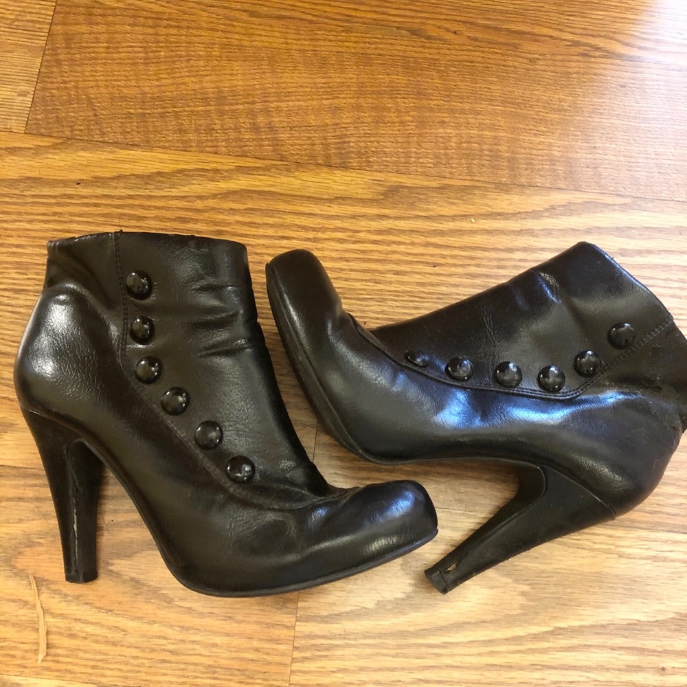 Black heels